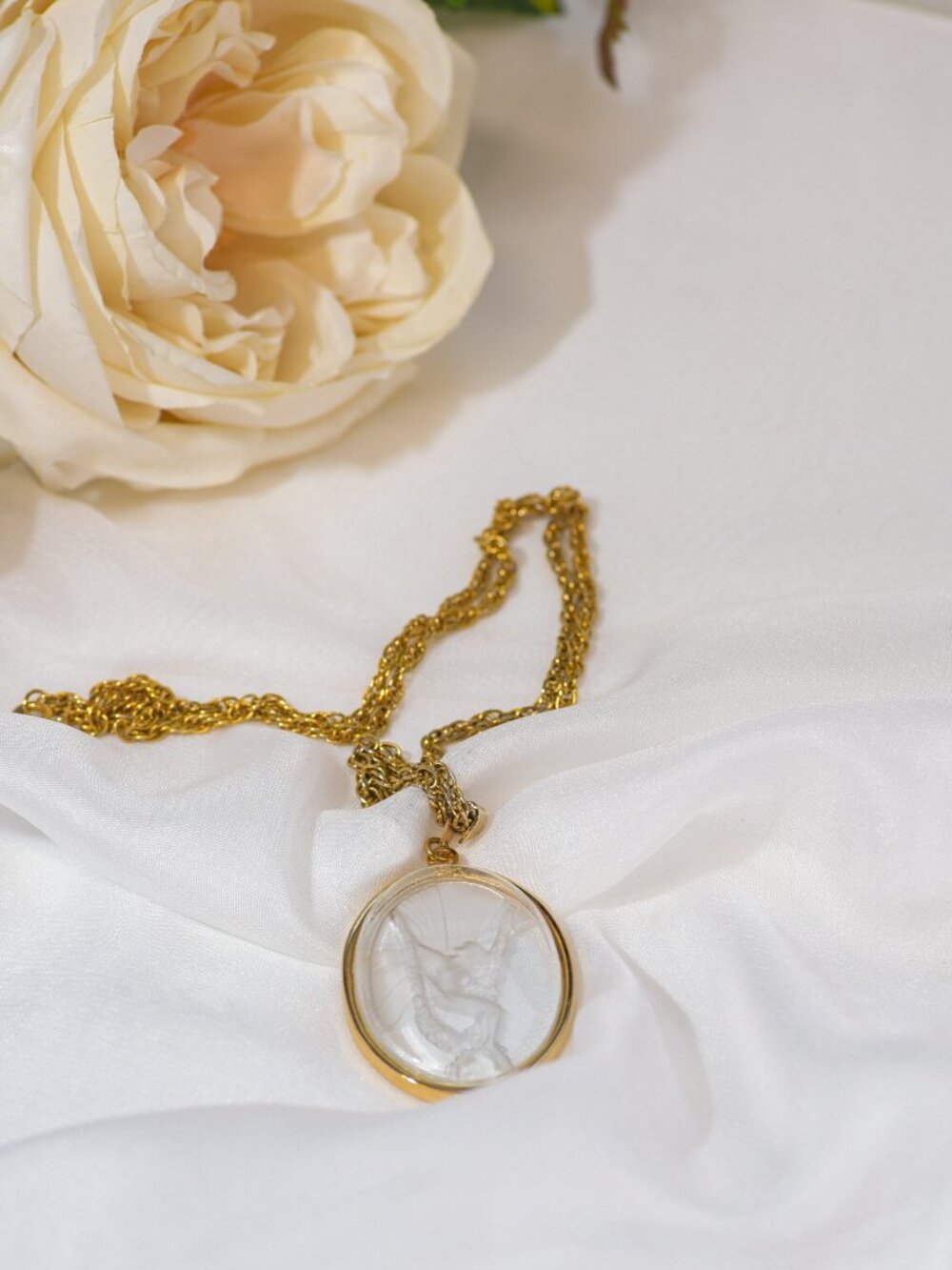 Vintage Crystal Glass Fairy Swing Intaglio Pendant